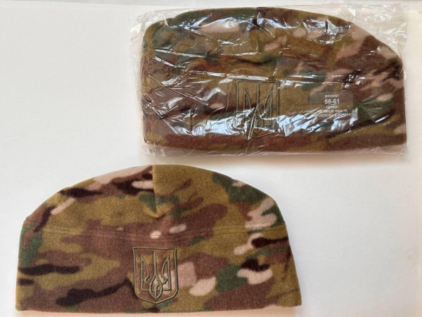 Шапка з гербом мультикам