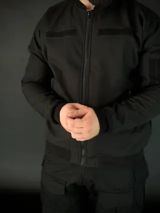 бомбер чорний