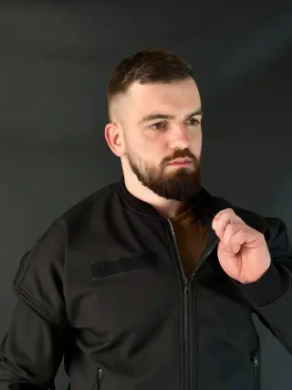 бомбер чорний