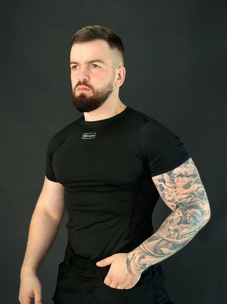 Футболка чорна ESDY