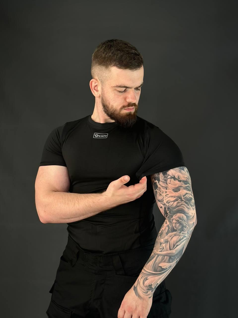 Футболка чорна ESDY