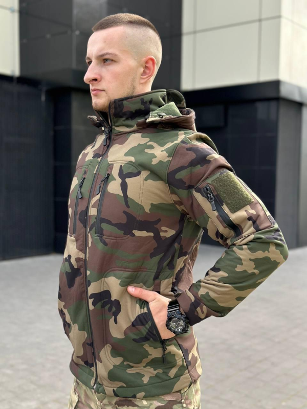 Куртка Софтшел британка