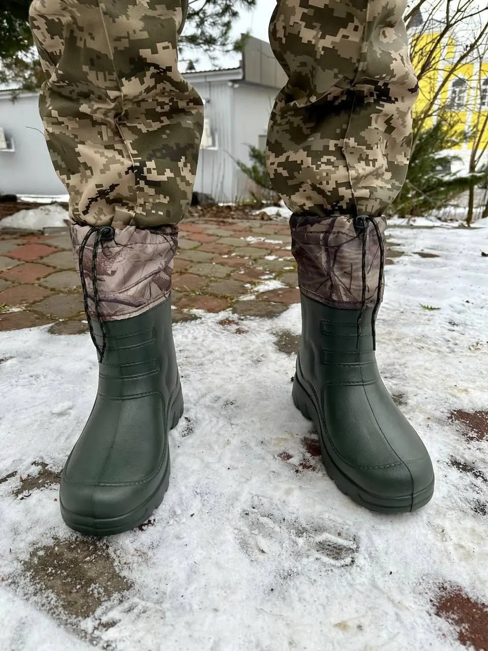 Теплі водонепроникні гумові чоботи олива з вкладишем