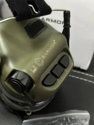 активні навушники M31