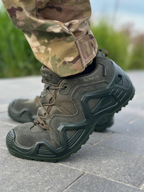 Тактичні Кросівки олива LOWA Gore-Tex Green