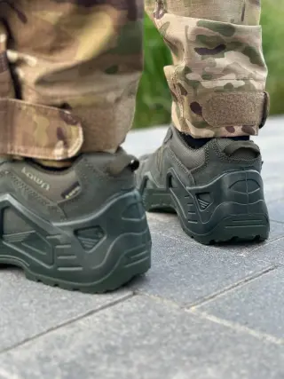 Тактичні Кросівки олива LOWA Gore-Tex Green