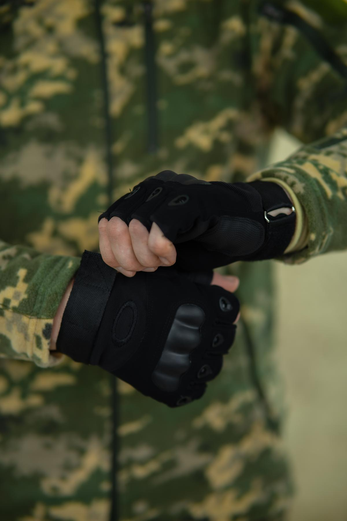 рукавиці безпалі Okley чорні