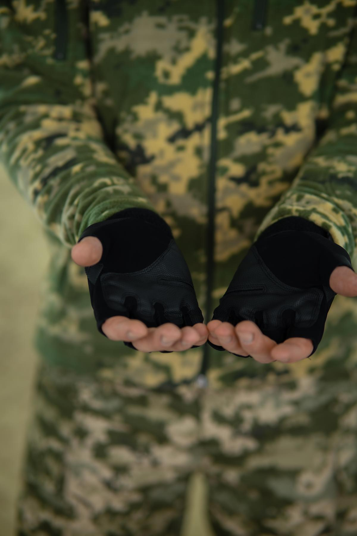 рукавиці безпалі Okley чорні
