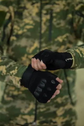 рукавиці безпалі Okley чорні