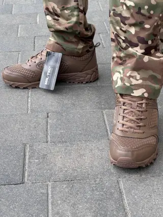 Кросівки тренувальні MIL-TEC Bundeswehr Sport Shoes Coyote.