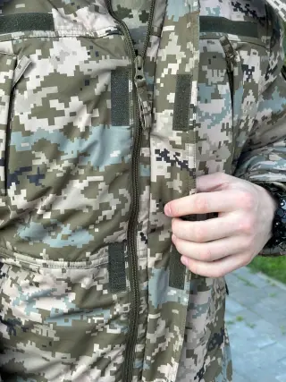 Куртка спец. замовлення піксель