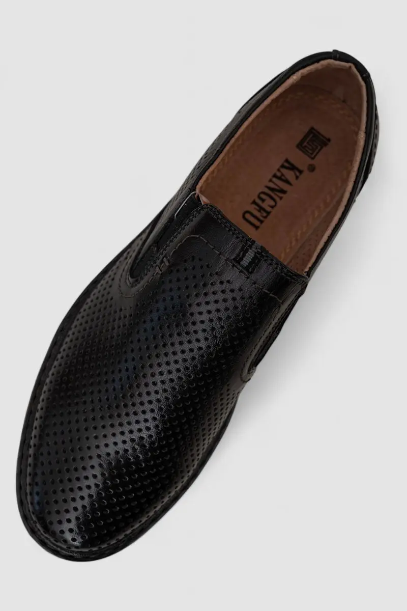 Туфлі чоловічі з перфорацією, колір чорний, 243RB1802