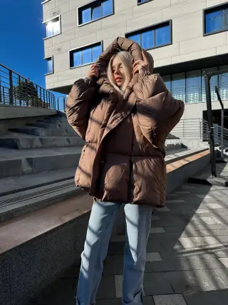 Курточка жіноча коричнева