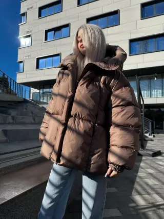 Курточка жіноча коричнева
