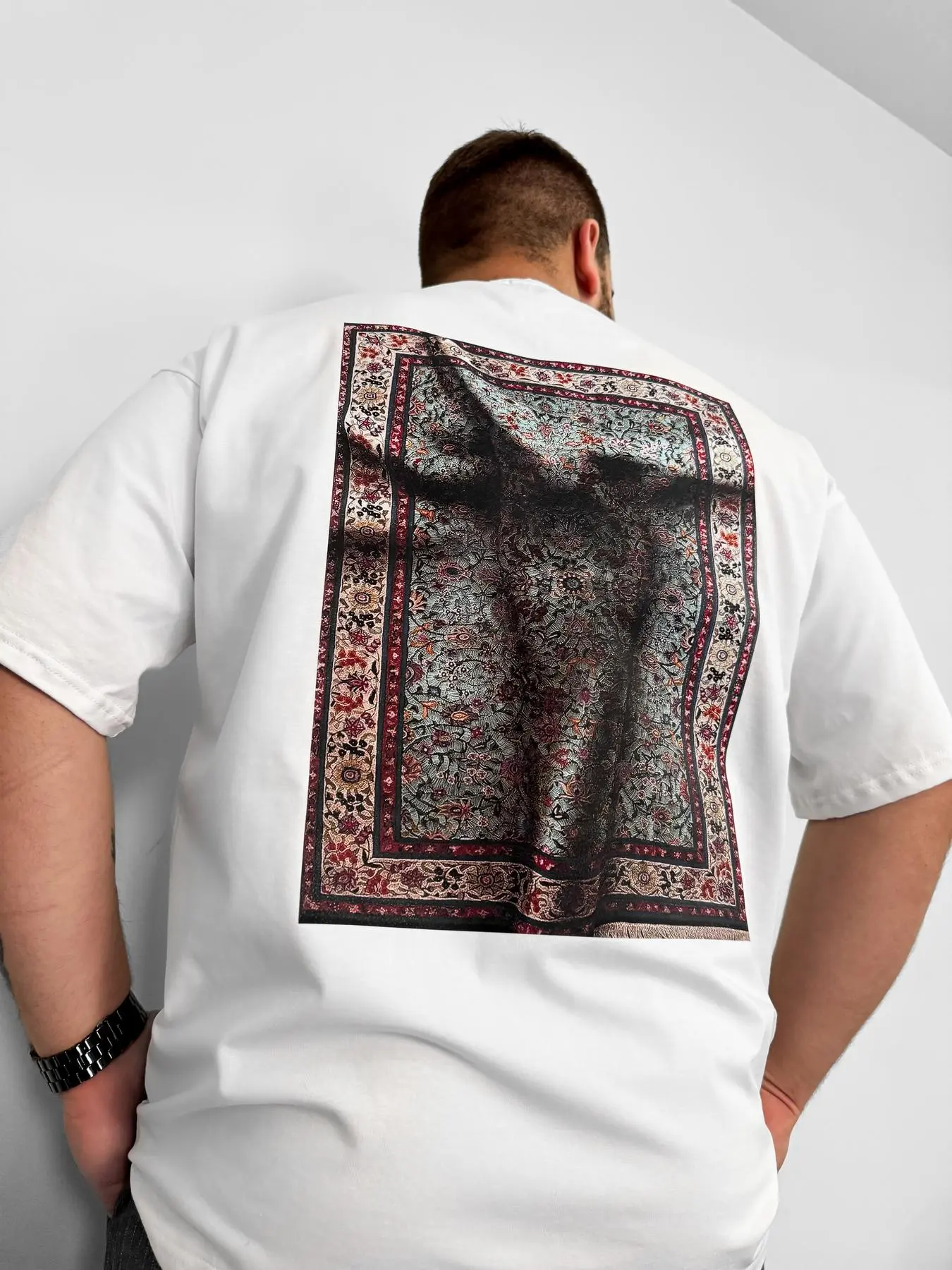 Футболка біла (carpet3)
