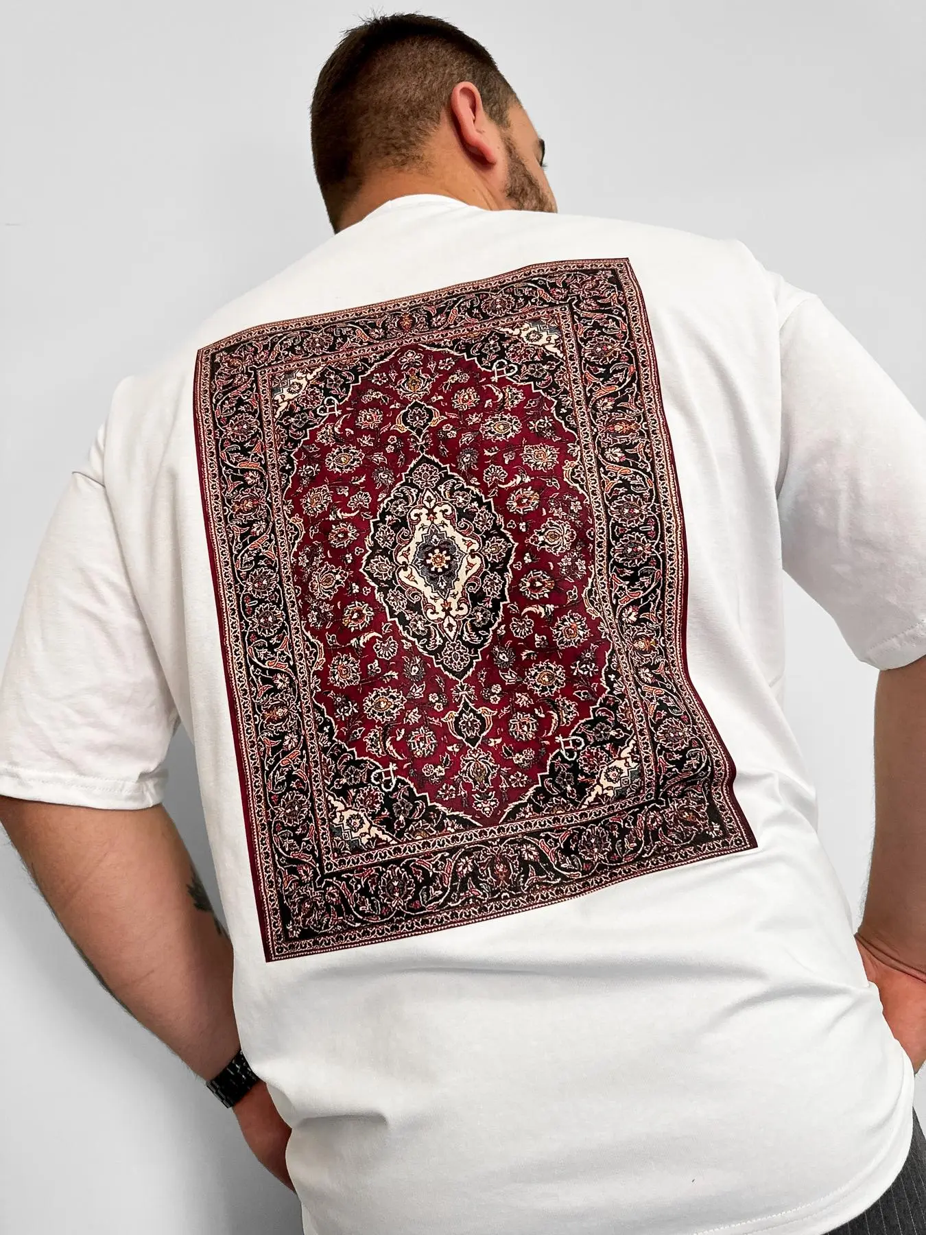 Футболка біла (carpet2)