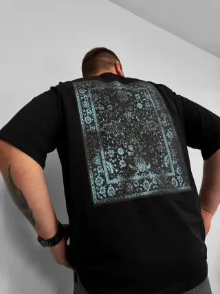 Футболка чорна (carpet5)