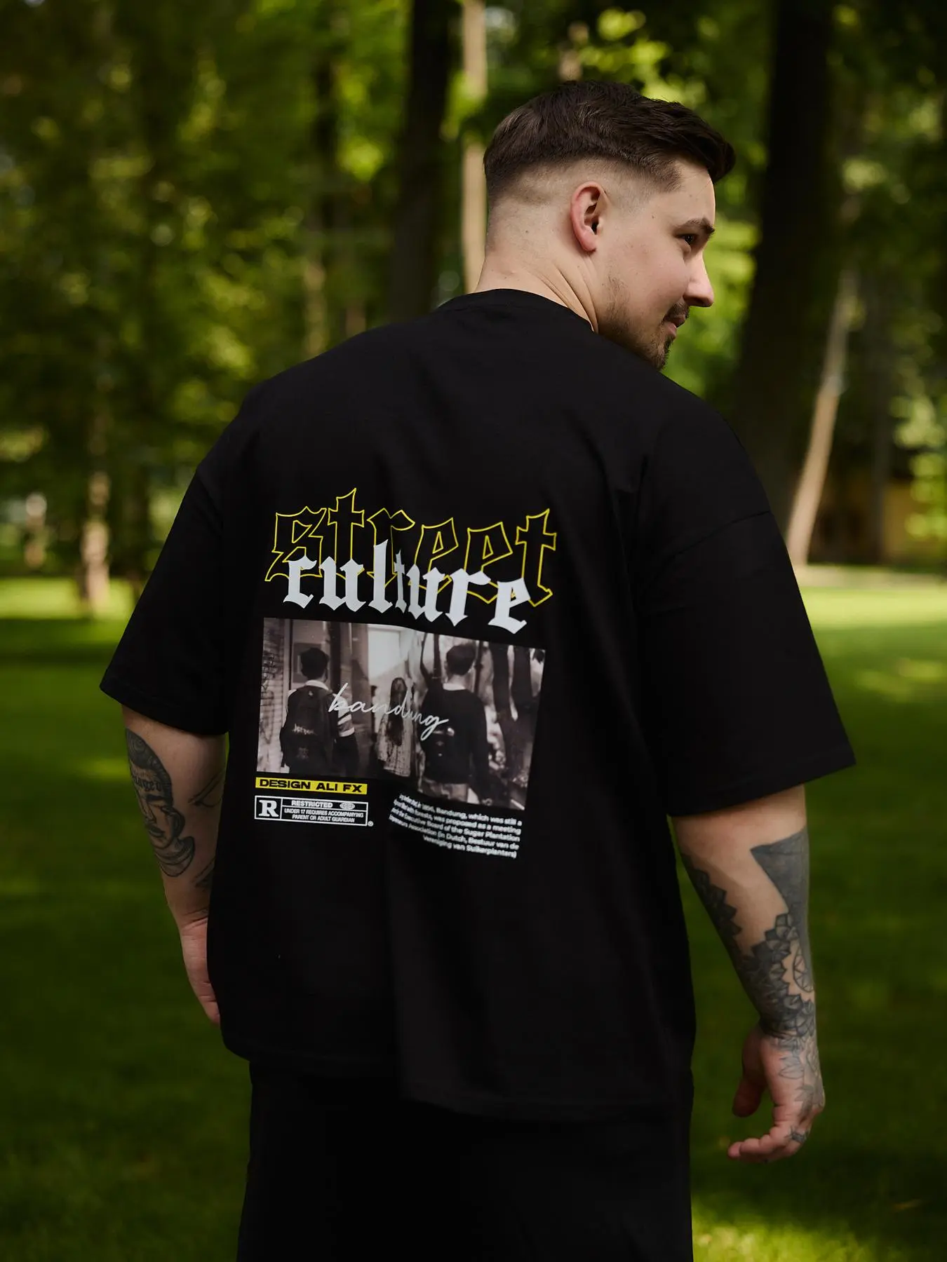 Футболка чорна (culture)