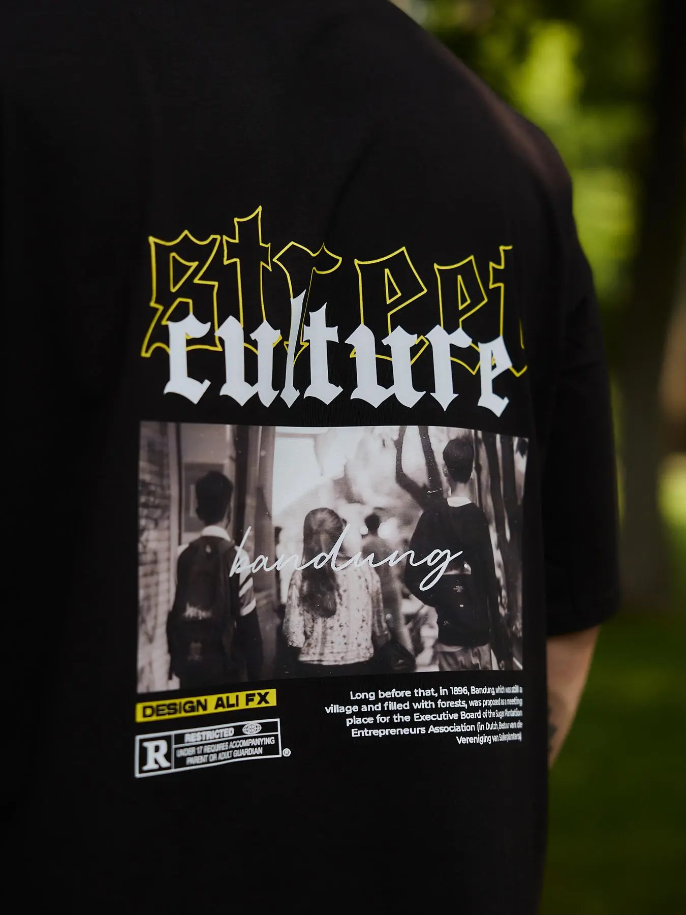 Футболка чорна (culture)