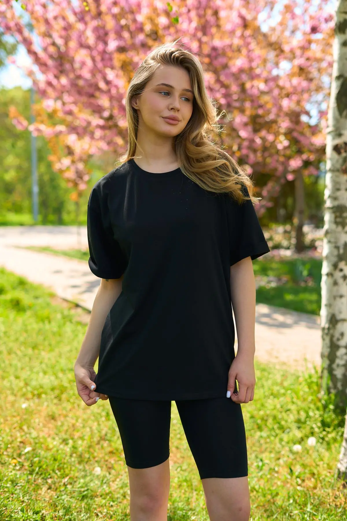 Футболка жіноча "Jully" чорна
