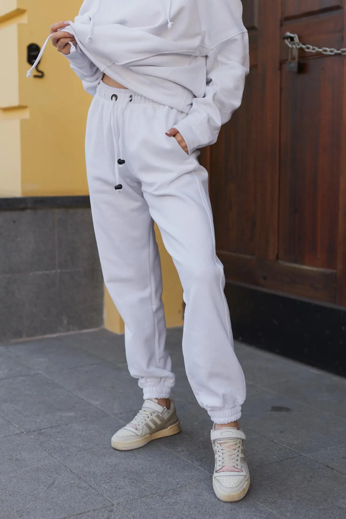 Костюм жіночий "Oversize" білий