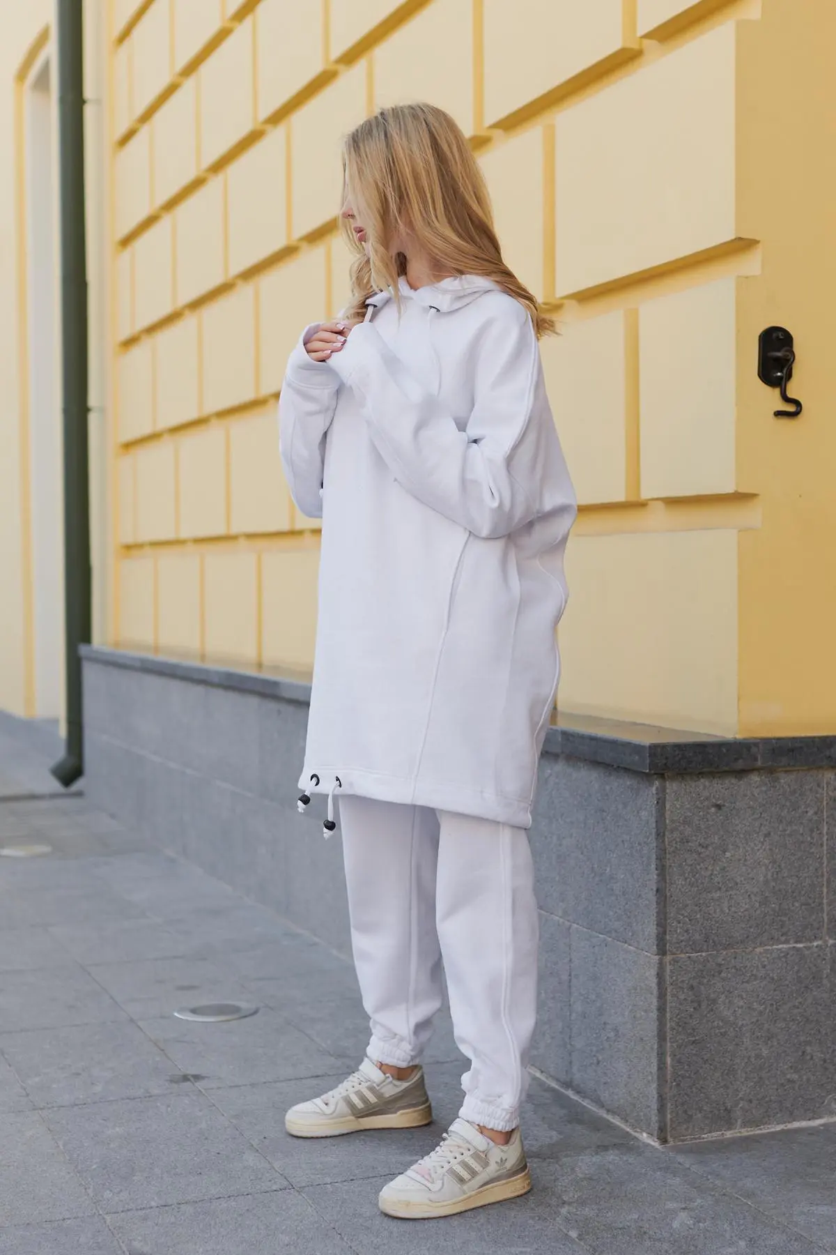 Костюм жіночий "Oversize" білий