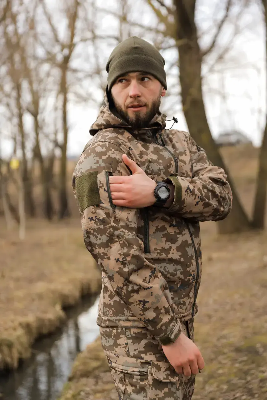 Tactical softshell pixel demi-season jacket