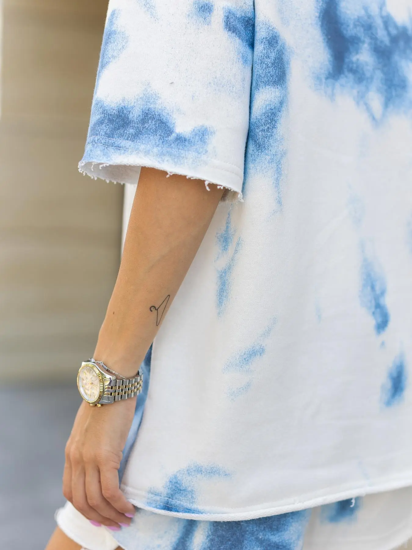 Комплект жіночий "Tie-dye" футболка + шорти блакитний