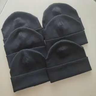 Шапка - отворот Чорна