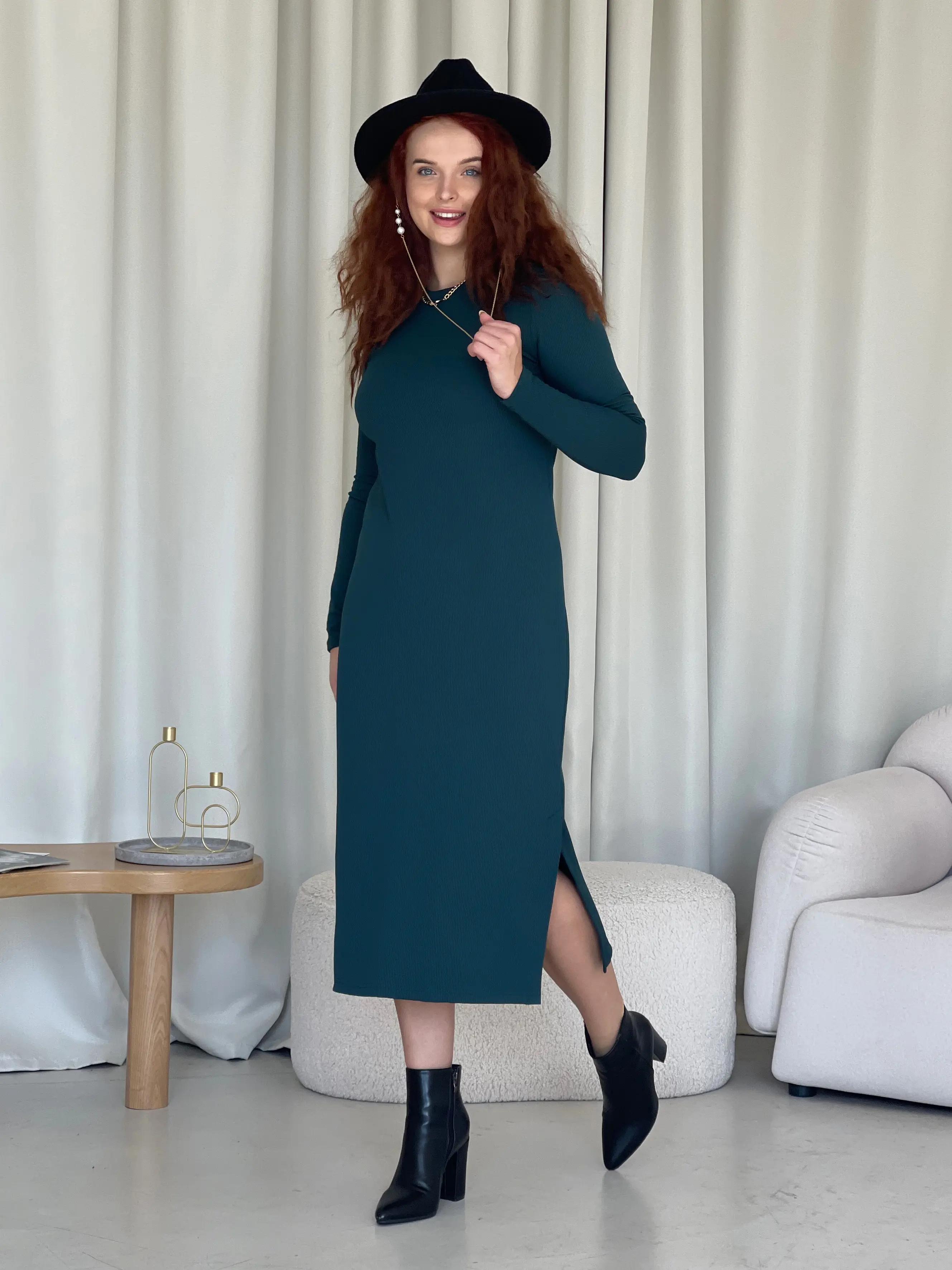Вільна тепла довга сукня в рубчик на флісі зелена Merlini Генуя