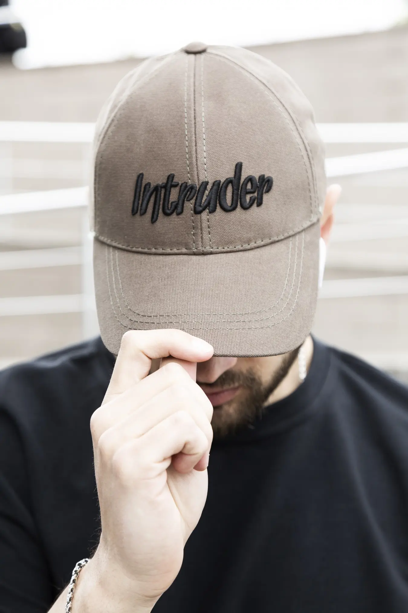 Кепка чоловіча Intruder big хакі