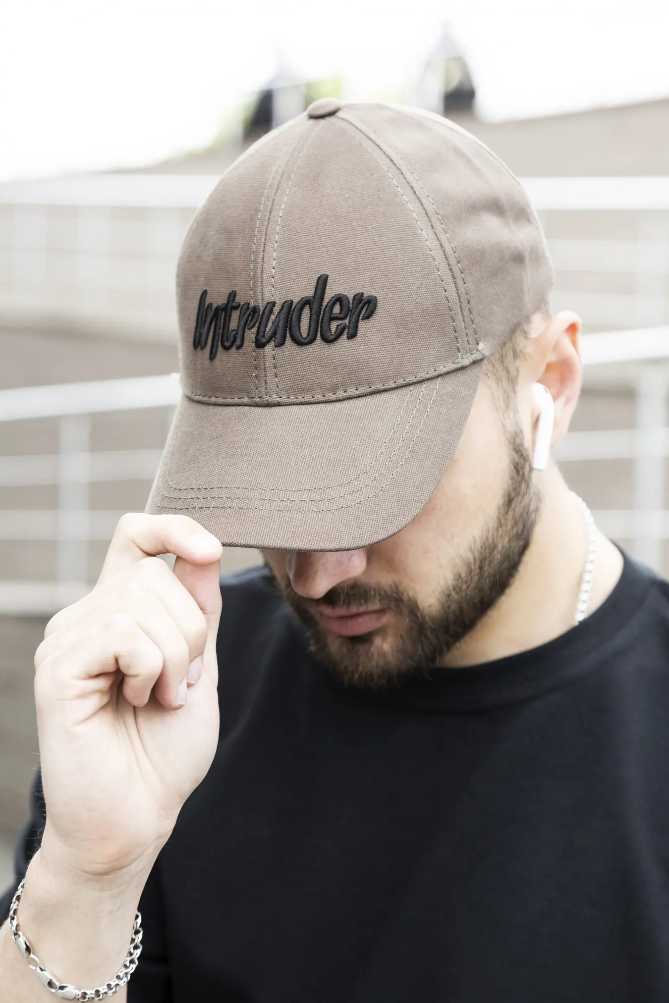 Кепка чоловіча Intruder big хакі