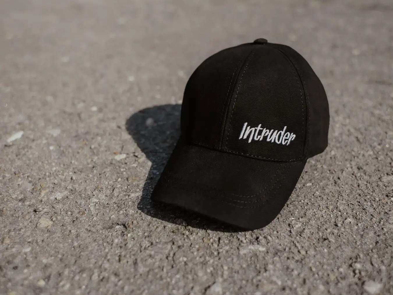 Кепка чоловіча Intruder mal чорна