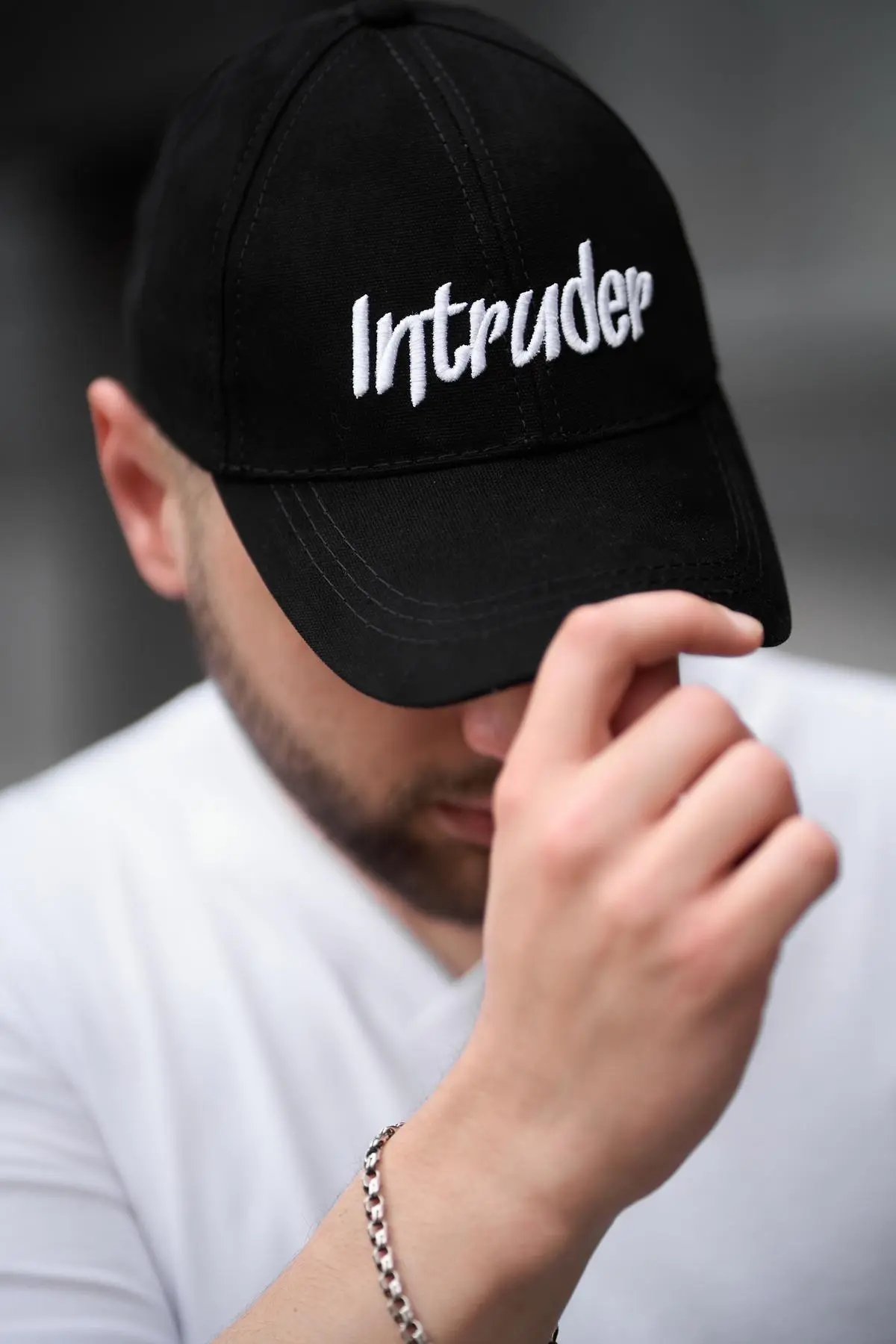 Кепка чоловіча Intruder big чорна