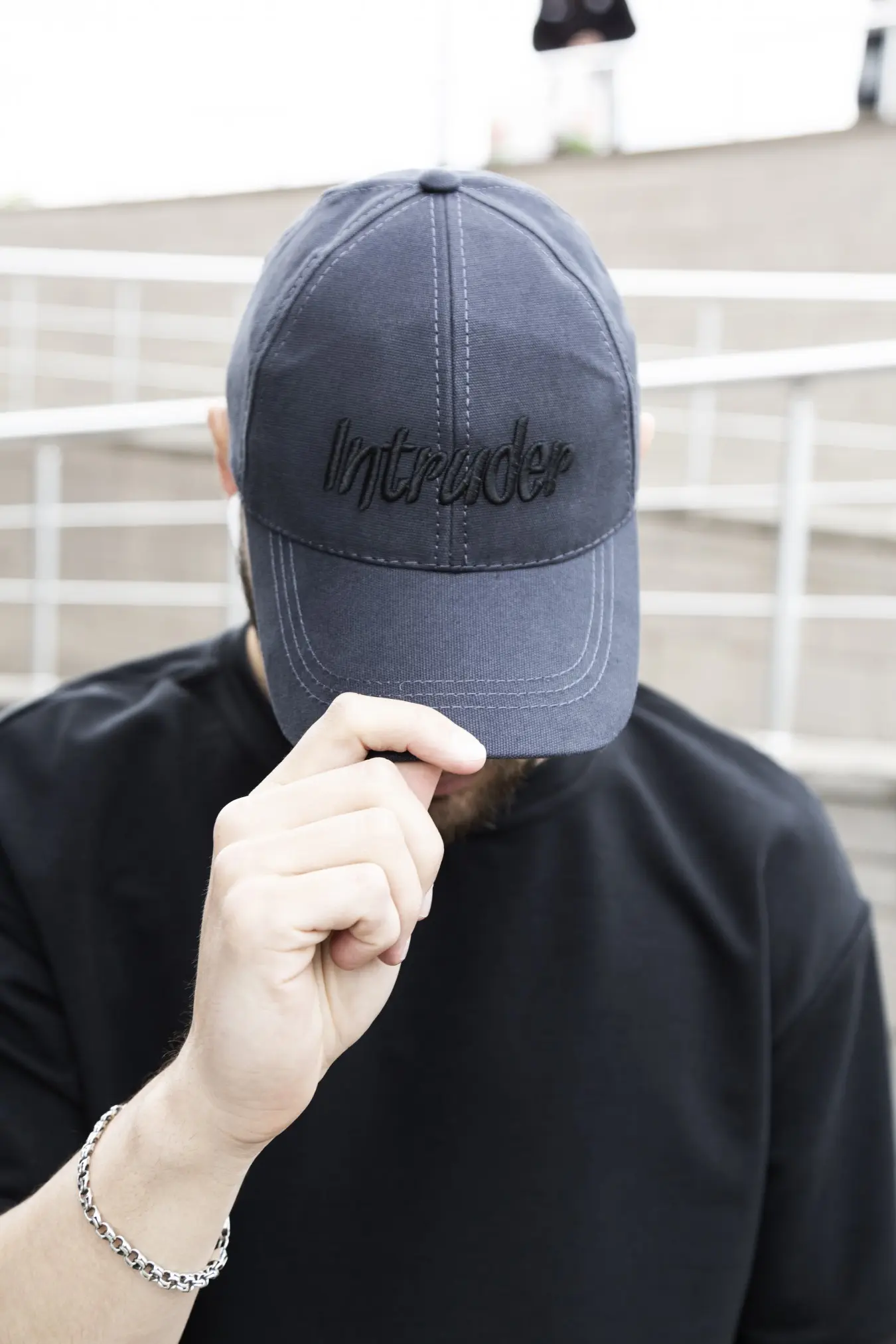 Кепка чоловіча Intruder big сіра
