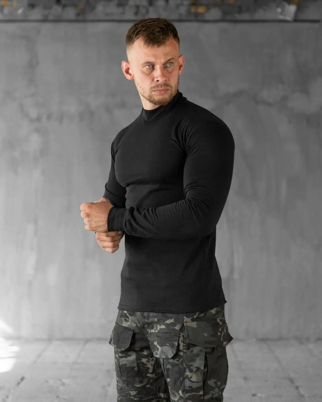 Гольф чорний