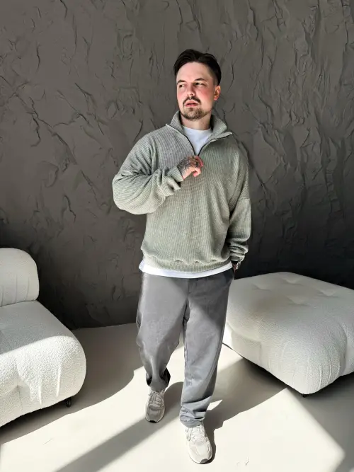 Светр на змійці мʼята