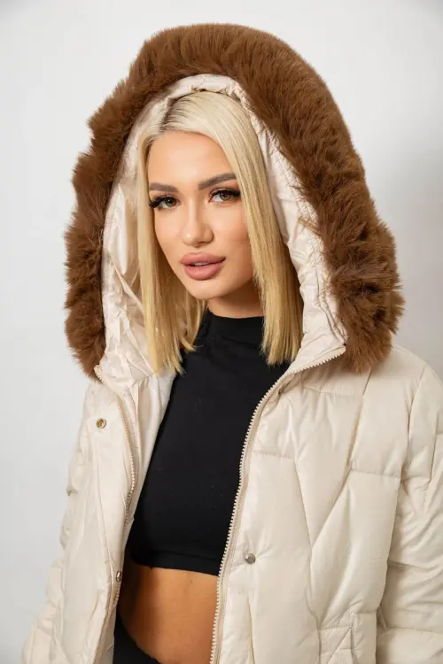 Куртка жіноча зимова коротка, колір світло-бежевий, 244R865
