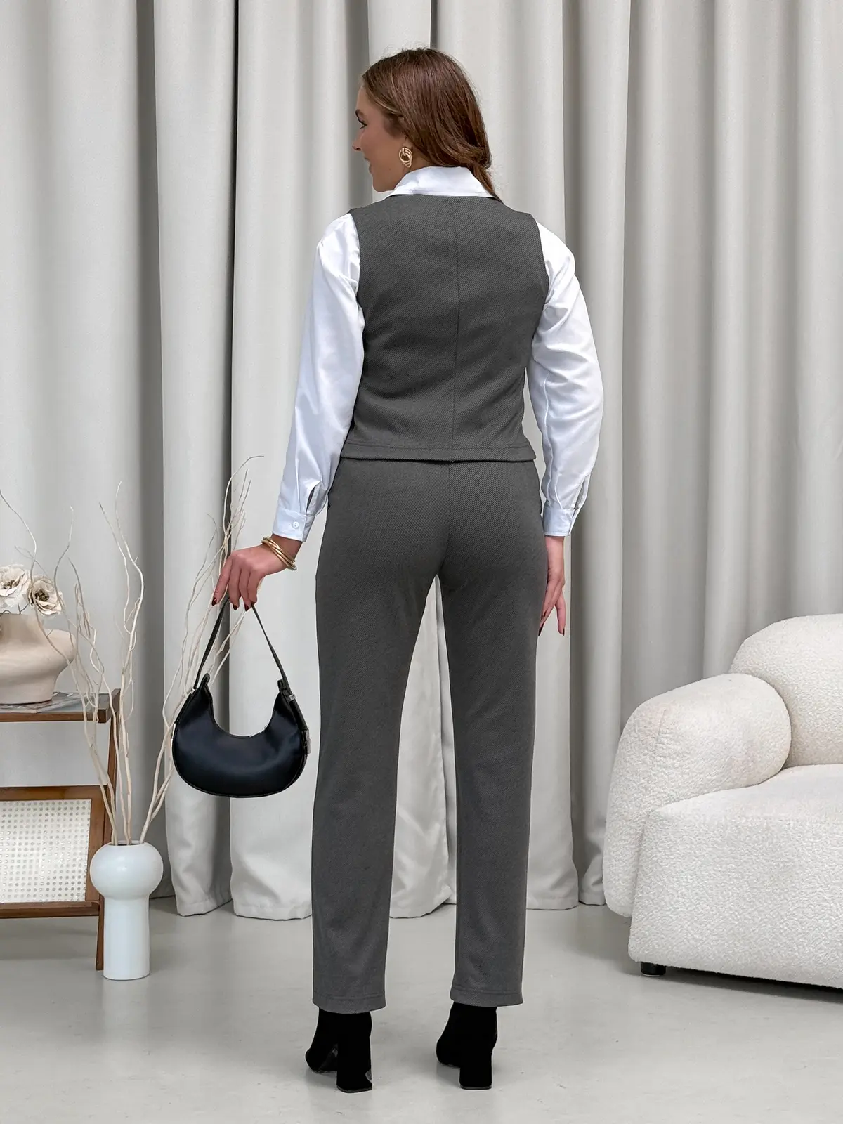 Cashmere Business Suit with Trousers and Vest Grey Merlini Blois