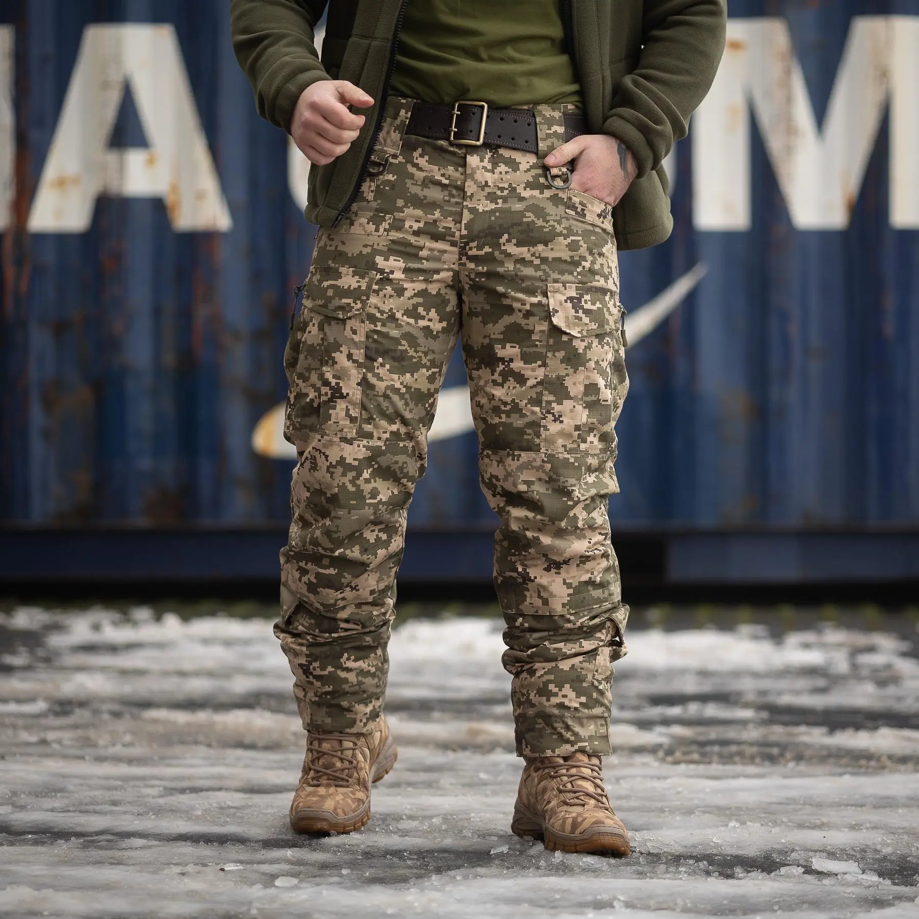 Штани тактичні Grifon 13 кишень на флісі (Apex Gen-3 ) піксель (водовідштовхувальна тканина)