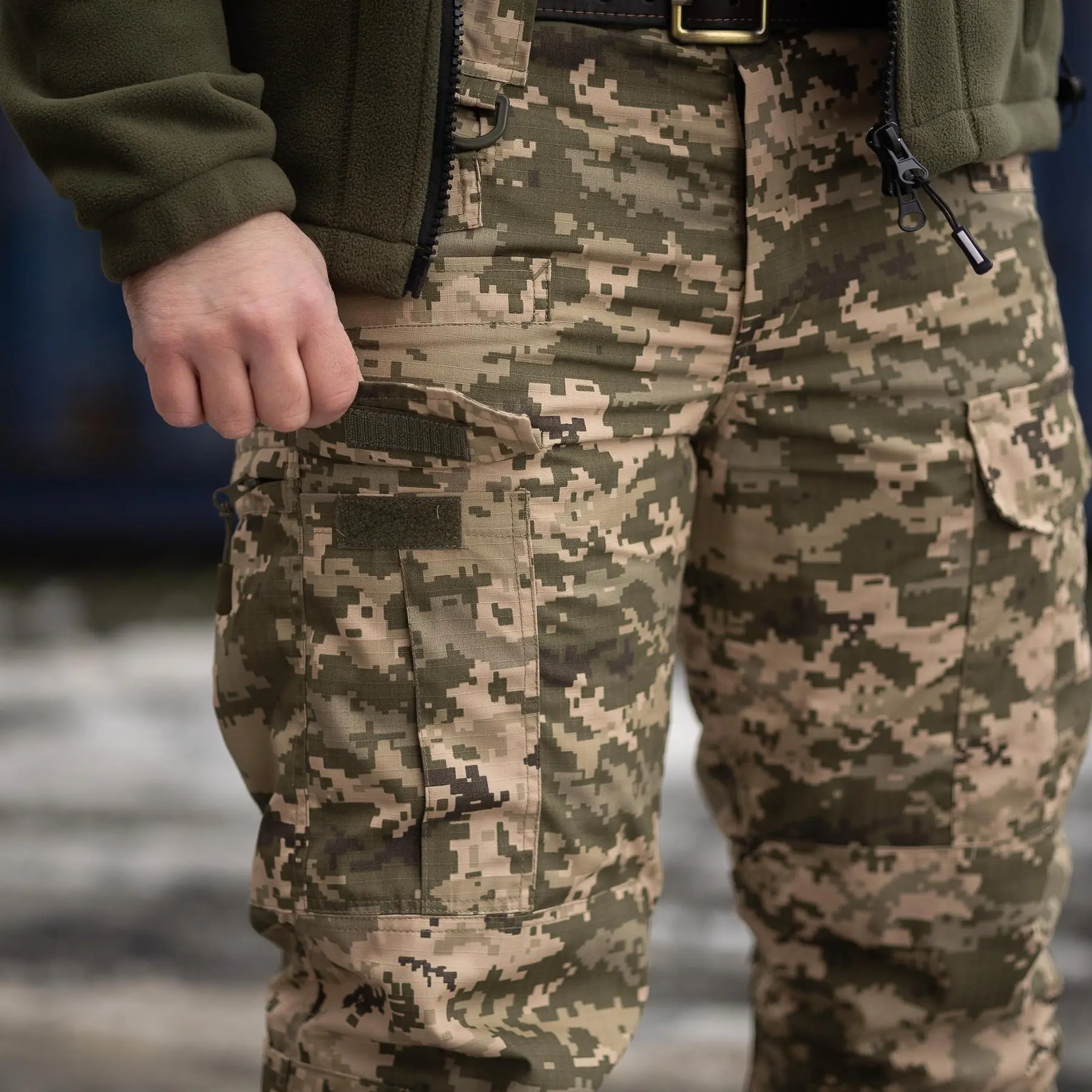 Штани тактичні Grifon 13 кишень на флісі (Apex Gen-3 ) піксель (водовідштовхувальна тканина)