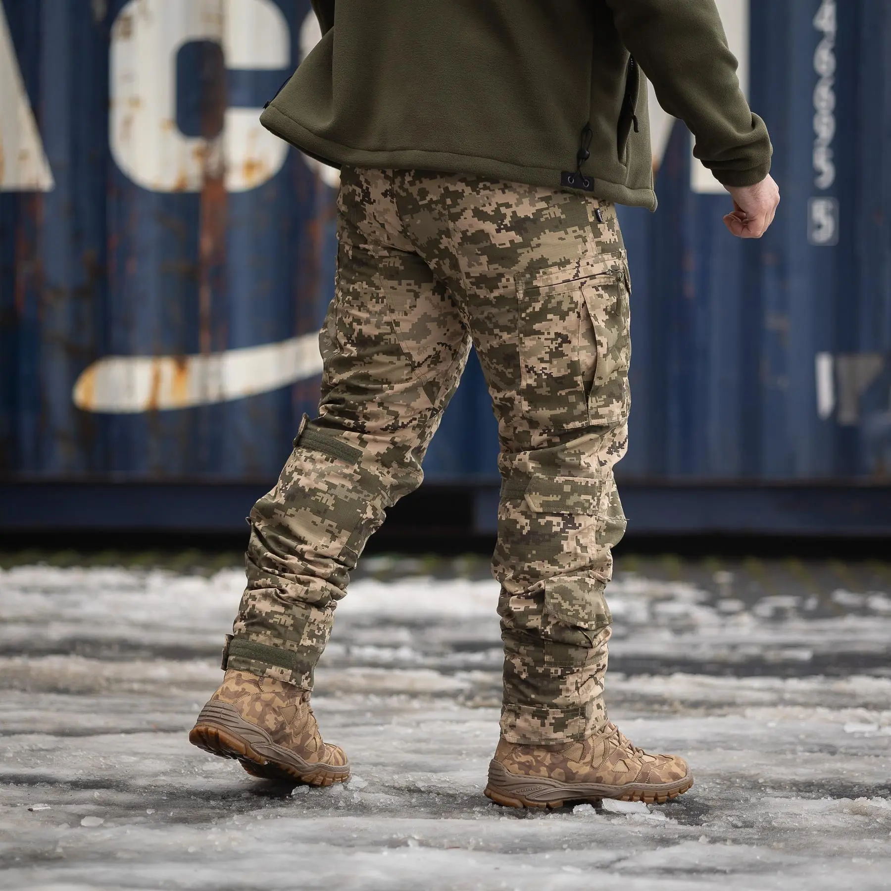Штани тактичні Grifon 13 кишень на флісі (Apex Gen-3 ) піксель (водовідштовхувальна тканина)