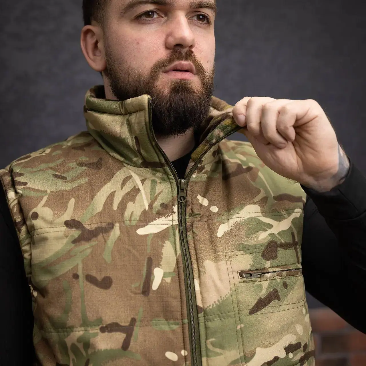 Військовий жилет піксель