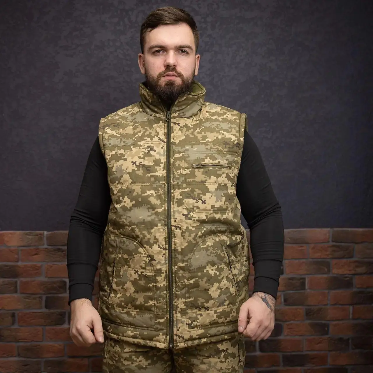 Військовий жилет піксель