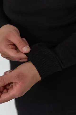Светр чоловічий однотонний, колір чорний, 161R1770-1