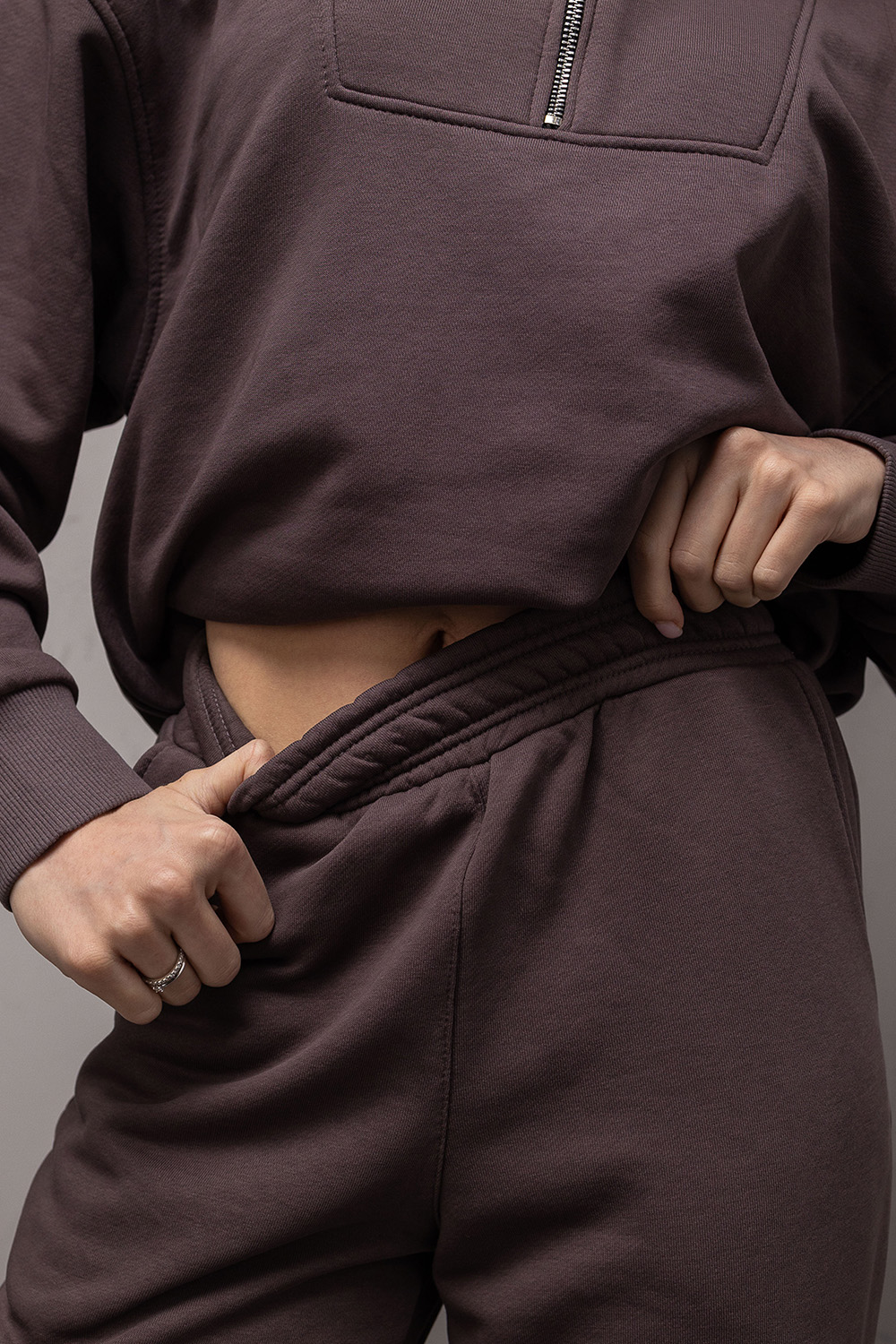 Спортивный костюм из трикотажа женский ZIPPER REVER шоколад