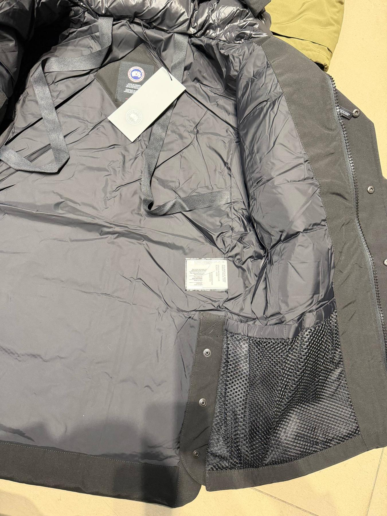 Куртка Canada Goose Arctic Program чорна