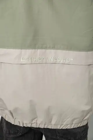 Вітровка чоловіча з принтом, колір бежевий, 214R603-1