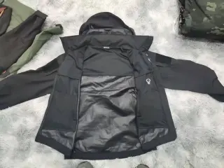 Тактична військова Чорна легка мембранна весняна куртка Han Wild