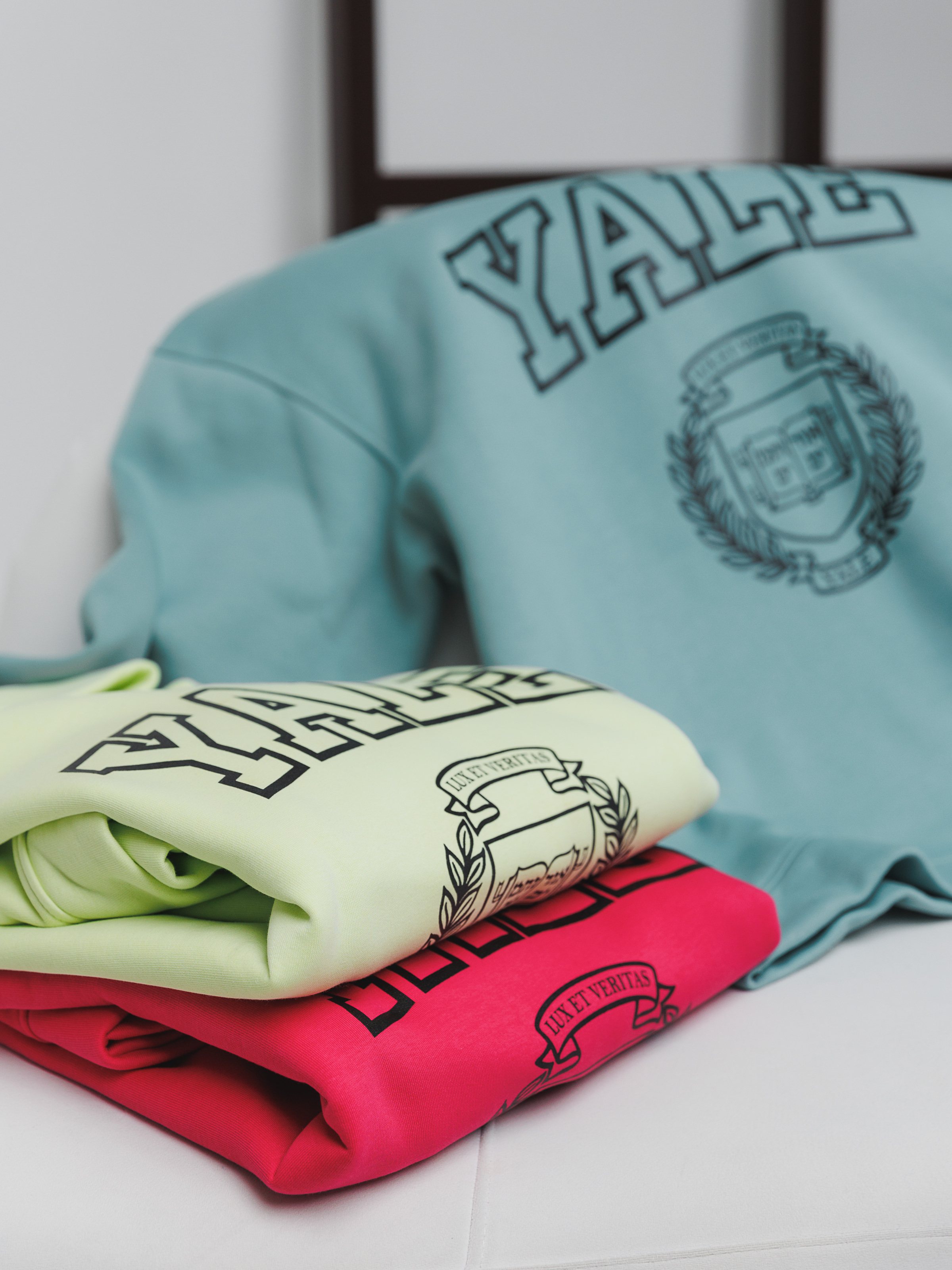 Худі YALE з утепленням фуксія
